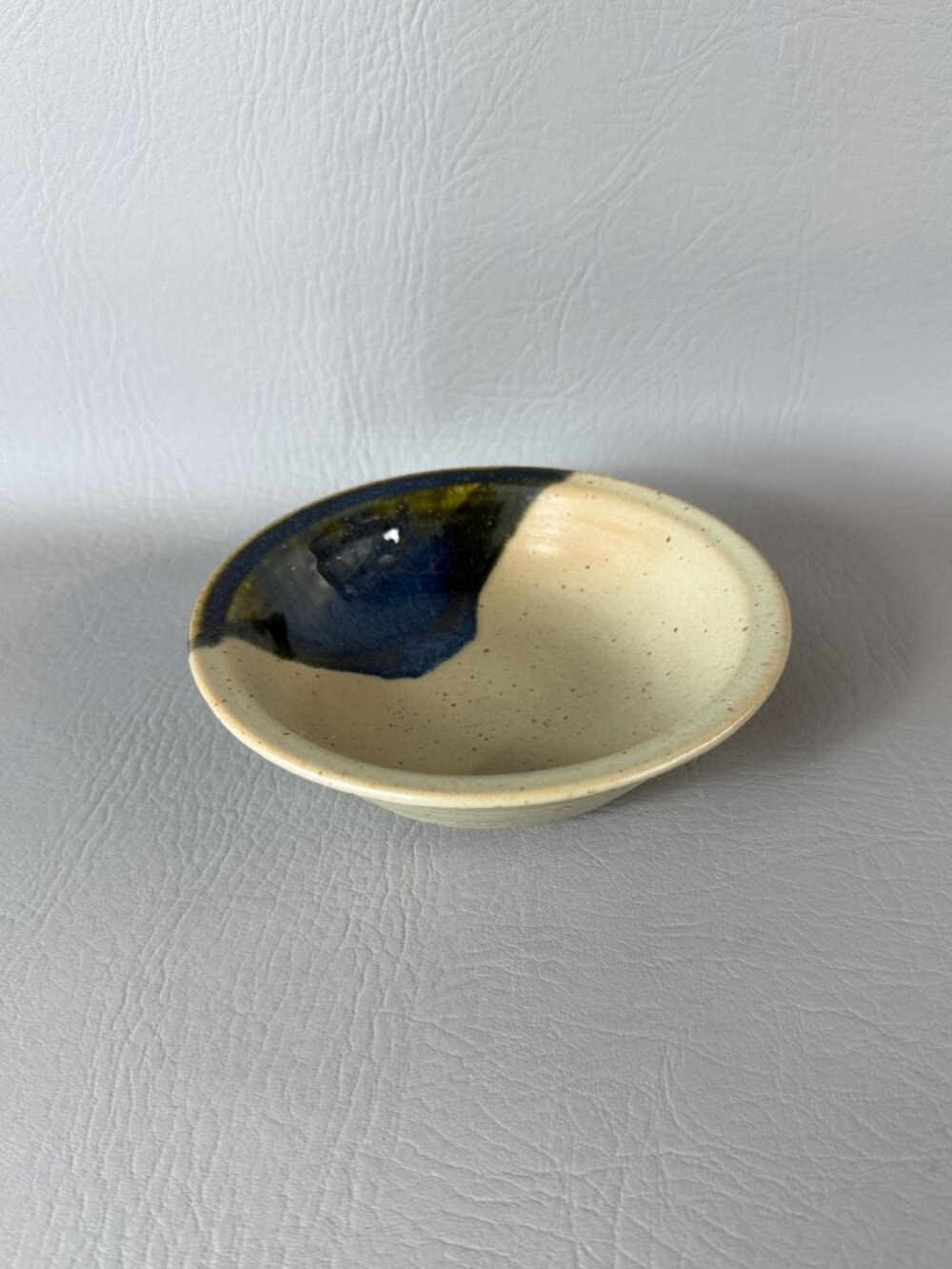 Handcrafted Studio Art Pottery Bowl JAC Signed Mount Fuji Blue Dip Stoneware 6" - Picture 2 of 10